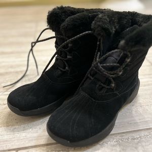 Skechers warm boots 8.5